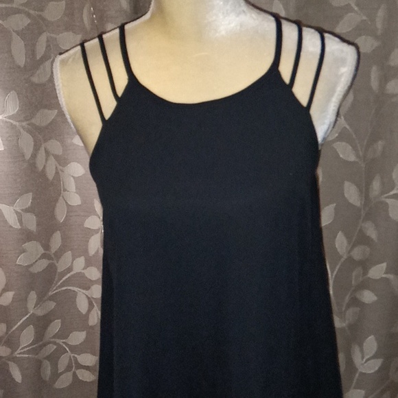 ~How Very Loved Small Black Keyhole Slip Dress - Picture 2 of 3